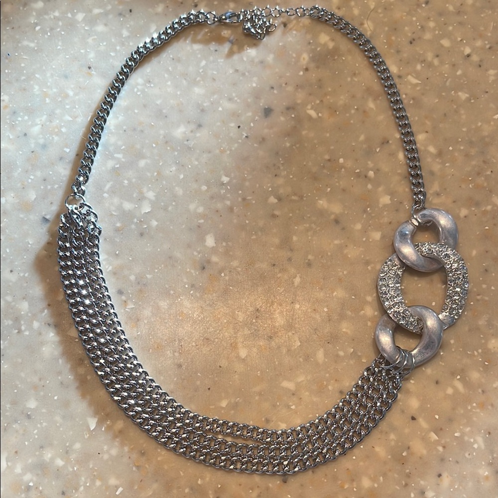 Elegant Silver Chain Necklace